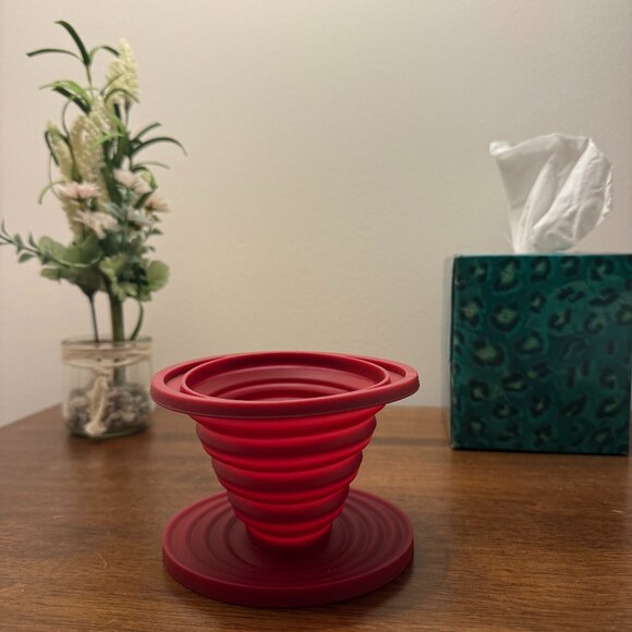Collapsible Travel Drip Coffee Maker - Picture 1 of 3